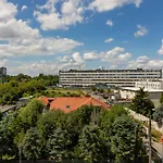 Apartament Jutrzenki Wlochy By Renters