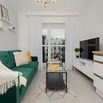 Cozy Apartment With Parking Bakalarska By Noclegi Renters