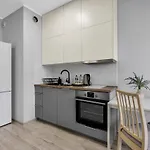 Wlochy Klinkierowa Comfort Apartment