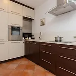 Cozy Apartment With Parking In Warsaw Ursus By Noclegi Renters