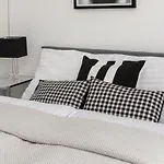 Plac Grzybowski Studio Near Metro Swietokrzyska By Noclegi Renters