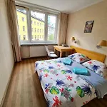 Fantastic Waw - Z6 Room - 702A