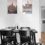 Warsaw Concierge Srebrna
