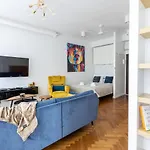 Close - Luxury Apartment - City Center-Top Location - Zurawia