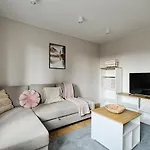 Metropolitan Heaven Apartment Emilii Plater 55