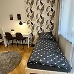 Warszawa Krucza Pokoje