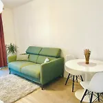 Apartament Blisko Centrum Warszawy