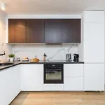 Superapart Jana Pawla Ii, Apt 302 Cozy Urban Retreat, Perfect For Couples