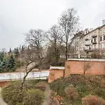 City Centre Modern Studio