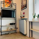 Lazienki Krolewskie Studio Z Antresola I Widokiem