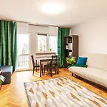 Superapart Woloska 40