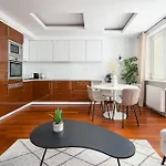 Arena Ursynow Luxury Apartment