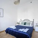 Corolla Apartments Nowy Swiat 43 Stare Miasto
