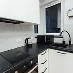 Petrovdom Apartment In Warsaw, Rc Bliska Wola Tower