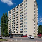 Comfortable Apartment Warsaw Wola & Balcony By Noclegi Renters
