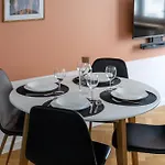 Muranow Modern Apartment With Balcony Ecru Wwa70