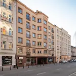 Park Praski 2-Bedroom Apartment