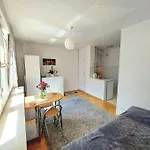 Center Pge Coworking Apartment