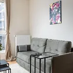 Business Park Cosy Apartment