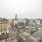 Metro Politechnika 3-Bedroom Apartment