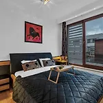 Sokratesa Business Apartments - 52M2 Terrace, Parking, Metro Nearby - By Rentujemy