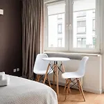 Sienna Central Warsaw Apartment
