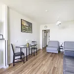 Labo Apartment Ogrod Saski