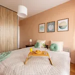 ~Comfortify~ Kingsize Bed, A/C, Wifi, Skylineview