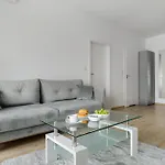 P&O Apartments Rydygiera III