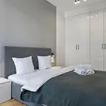 Rentplanet - Apartament Slawinska
