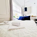 J&W Apartments Grojecka Glam Flat