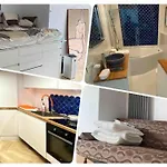Old Town Praga-Smart Home, Garage