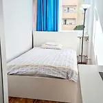 Ursus Rooms-Self Check-In