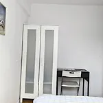 Ursus Rooms-Self Check-In