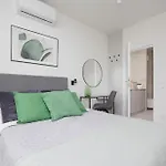 Exclusive And Modern Studios In Warsaw With Air Conditioning And Desk By Renters Prestige