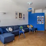 Old Town Home - Premium Apartment