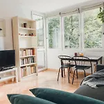 Book A Book Apartment Citycenter #Self Check-In