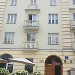 Stylish Bright Apartment Ochota With Balcony