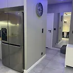 Airport Apartment Cybernetyki