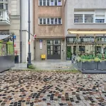 City Center Apartment