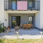 Beautiful Apartment With Terrace, Garden And Parking Close To The Airport In Warsaw By Noclegi Renters