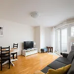 Metro Ksiecia Janusza Cosy Apartment