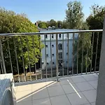 Sunny Studio Apartament & Private Parking