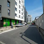 Skierniewicka Apt - Parking, Workspace, Balcony - By Rentujemy