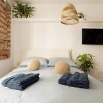 Cozy Studio Poznanska Downtown Quiet