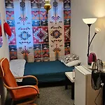 Oddzielny Pokoj We Wspolnym Mieszkaniu