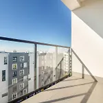 Air Conditioned Apartment In Warsaw With Parking And Bathtub By Noclegi Renters