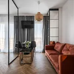 Kasprzaka 29 By Perfect Apart Free Garage