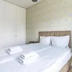 Urban Chic - Mennica Residence - One Bedroom Apartment -Citycenter&65