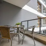 Air Conditioned Apartment In Warsaw With Parking, Desk And Bathtub By Noclegi Renters